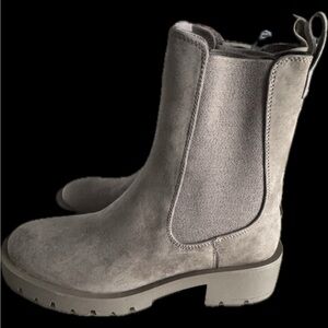 H&M Suede Ankle Boots in Taupe